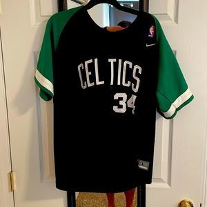 Men’s Nike Paul Pierce short sleeve warm up shirt